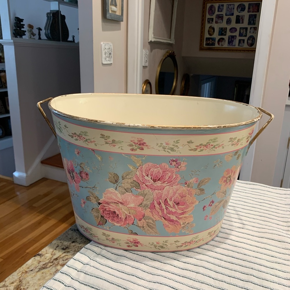 Vintage Metal Toleware Bucket with Handle Floral Pattern with gold Round